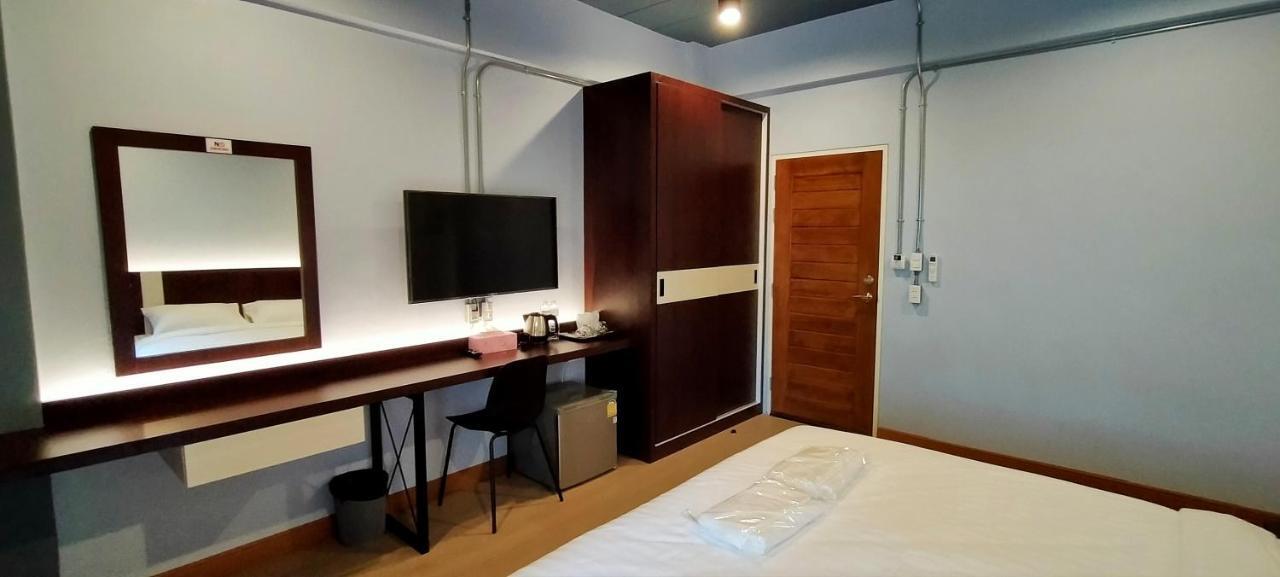 Tk Thongrak Apartment Хатъяй Экстерьер фото